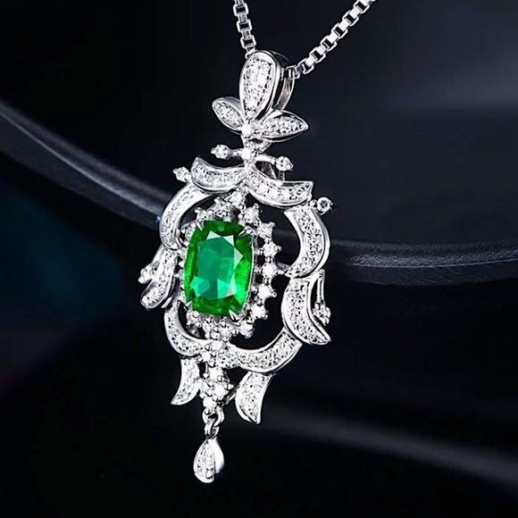 Emerald Green Sterling Silver Crystal Pendant Charm Necklace - Picture 2 of 5